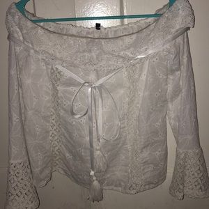 White long sleeve blouse